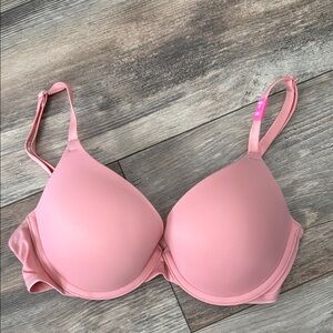NWT VS Pink push up bra